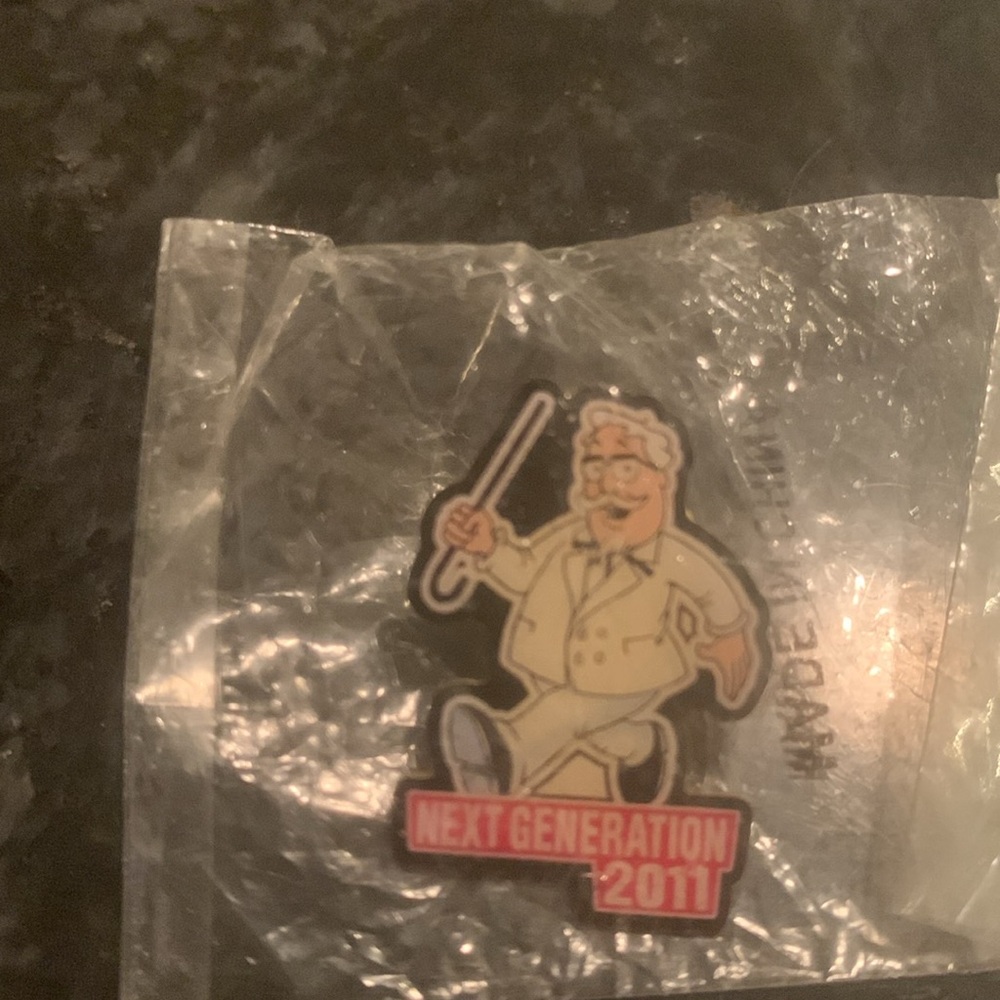 🍗 Vintage Colonel Sanders Pin KFC